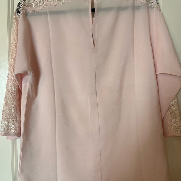🚨 BNWT Women’s Oversized Pink Lace Sleeved Blouse - Picture 4 of 6